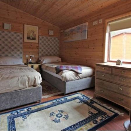 Astbury Falls Luxury Retreats Eardington Exterior foto